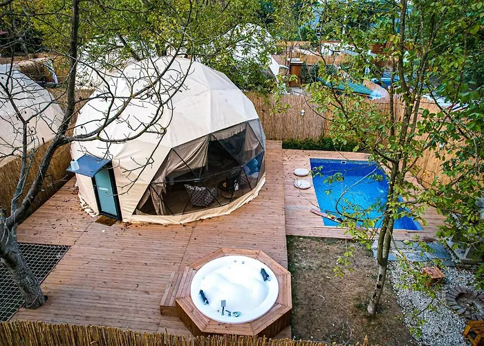 מלון Smore ספנג'ה